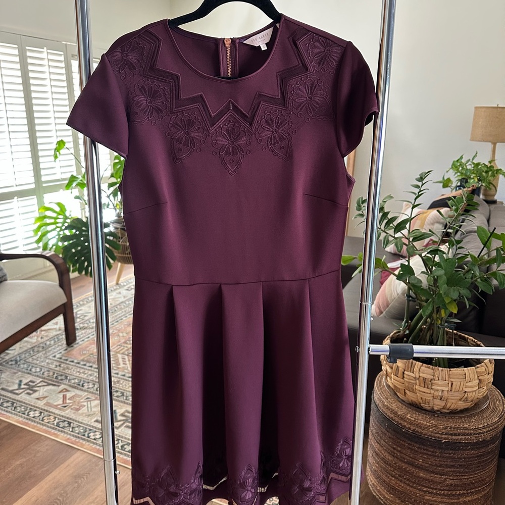 Ted Baker London Burgundy Dress w Floral Design and Sheer Cutouts Ted Sz 5 - Picture 11 of 13